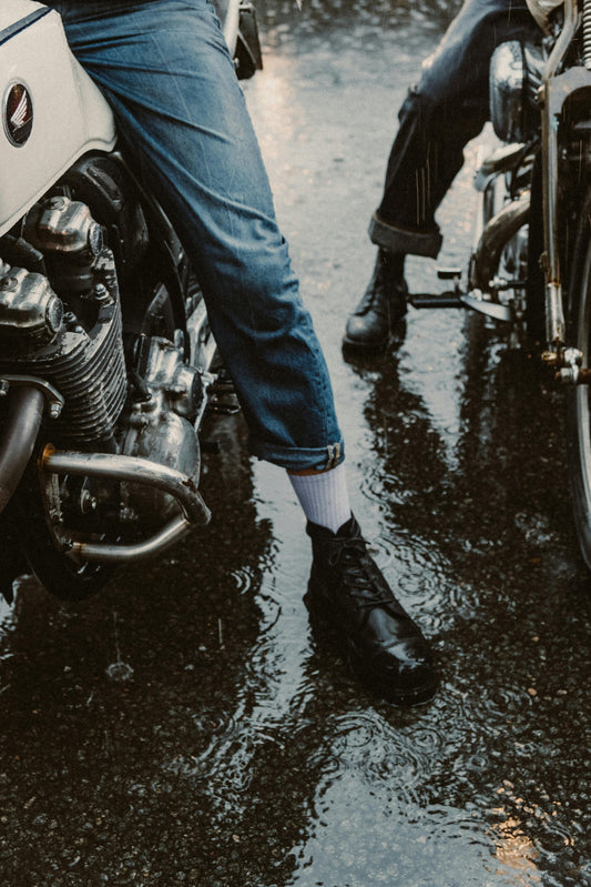 La moto quand il pleut 🌧 que faut il savoir pour rouler en sécurité ⛑